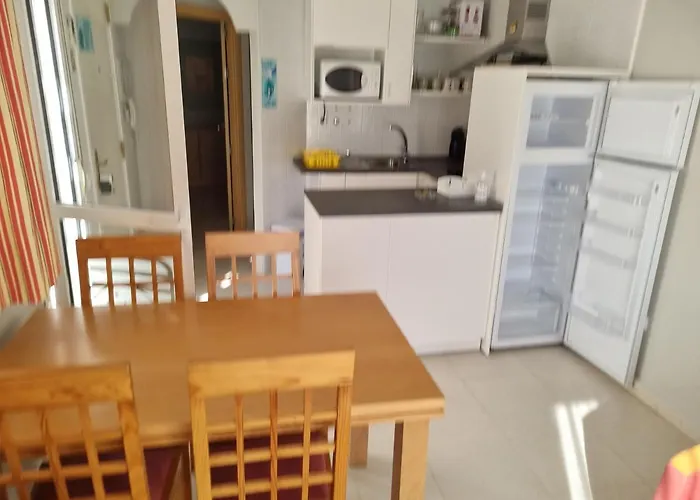 Avenida De Juan Sebastian Elcano Apartamento